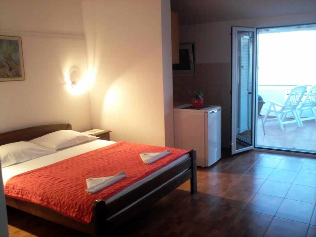 Oaza Guest House Sveti Stefan Habitación foto